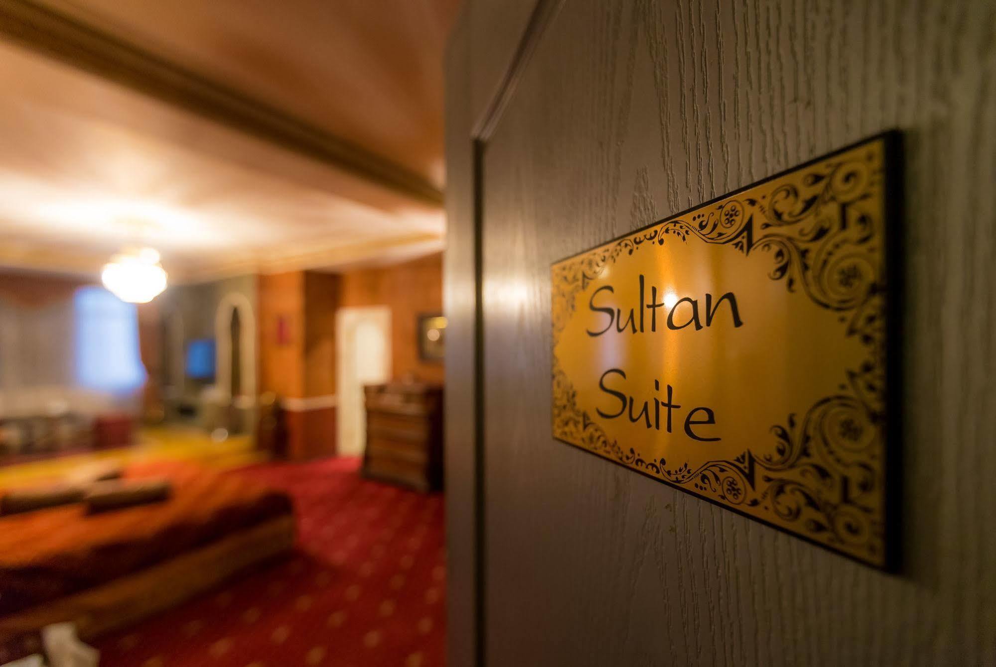 Caspian Palace Hotel Baku Exterior photo